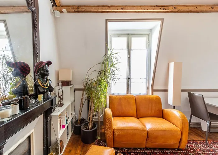 Guestready - Charming With Mezzanine شقة باريس